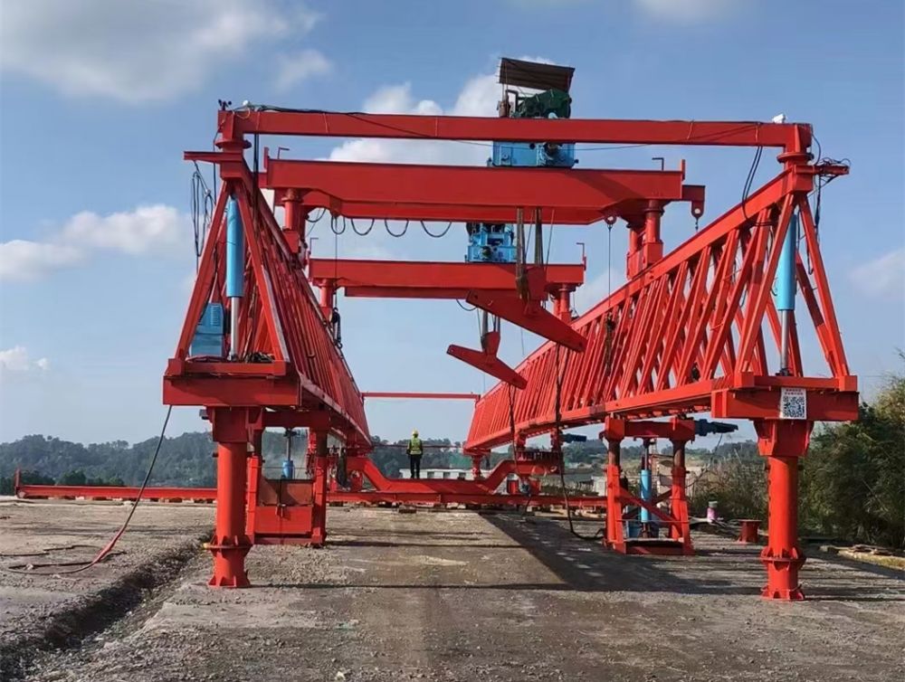 河南架橋機(jī)廠家、型號(hào)、參數(shù)、價(jià)格、架橋機(jī)安裝搬遷移裝、修理維修