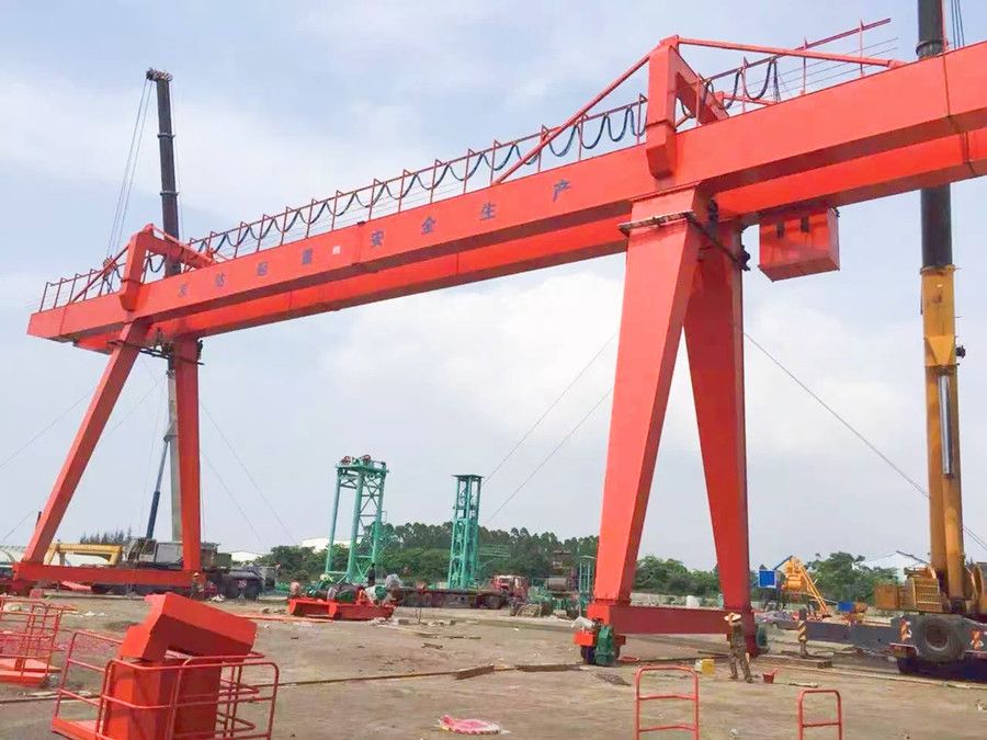 河南鐵山雙梁龍門吊、雙梁門式起重機(jī)