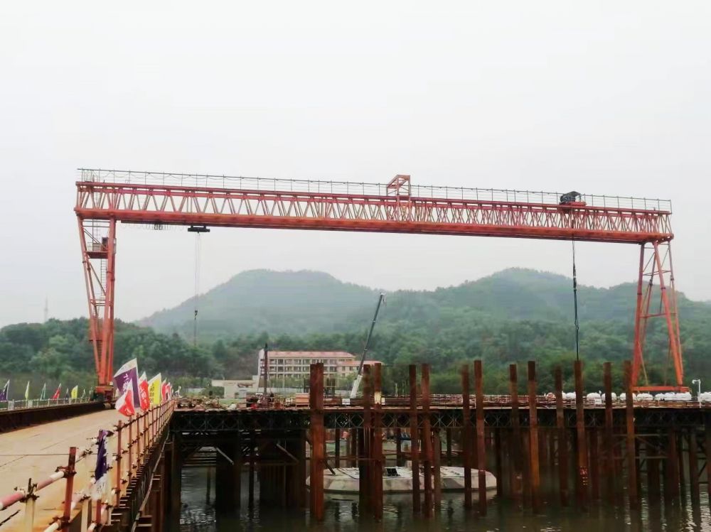 MG型桁架雙梁門式起重機(jī)、龍門吊廠家品牌、產(chǎn)地貨源