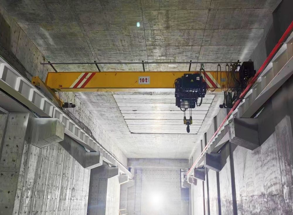 歐式新型電動(dòng)單梁起重機(jī)、新中式起重機(jī)廠家品牌、產(chǎn)地貨源