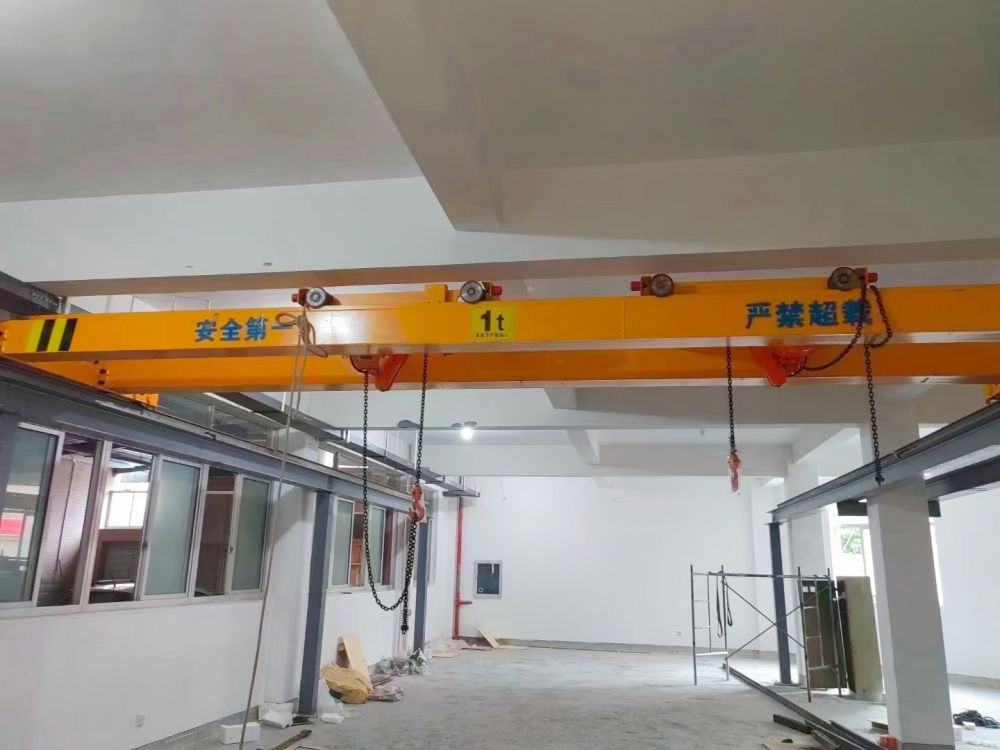 起重機(jī)廠家報價、LHE型電動葫蘆雙梁橋式起重機(jī)制造安裝維修