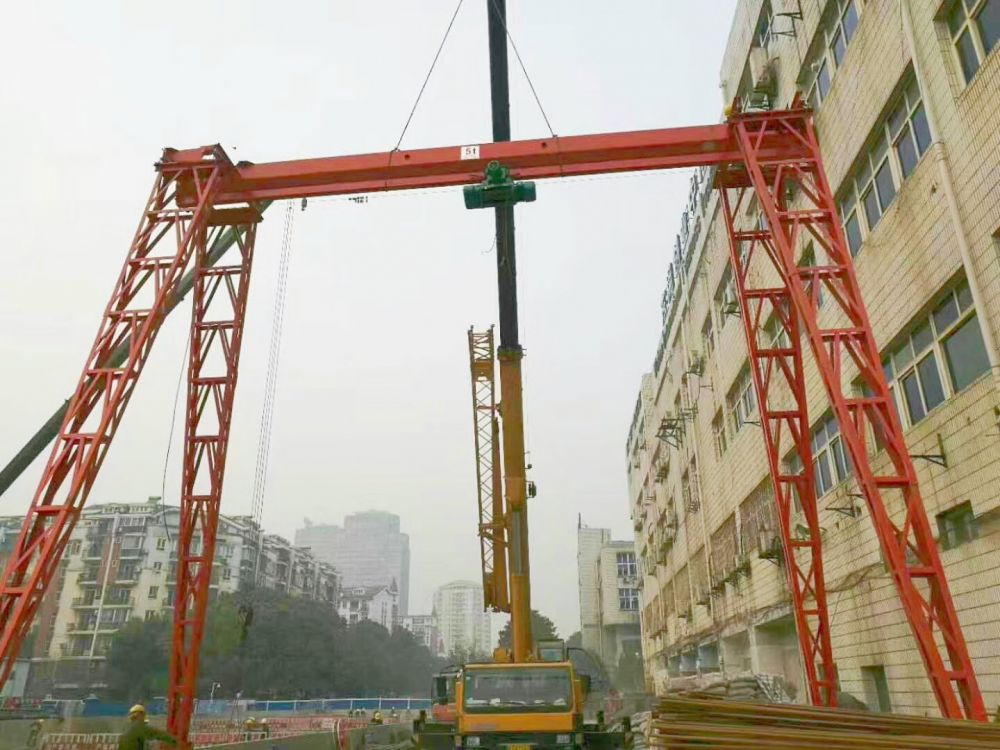 小型龍門吊、小型龍門架、輕小起重設(shè)備生產(chǎn)廠家級報價