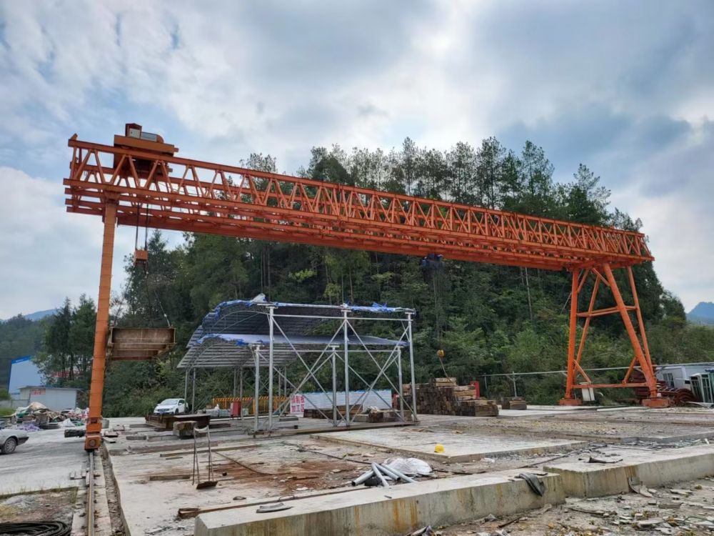 提梁機(jī)、梁場龍門吊、MG桁架門式起重機(jī)