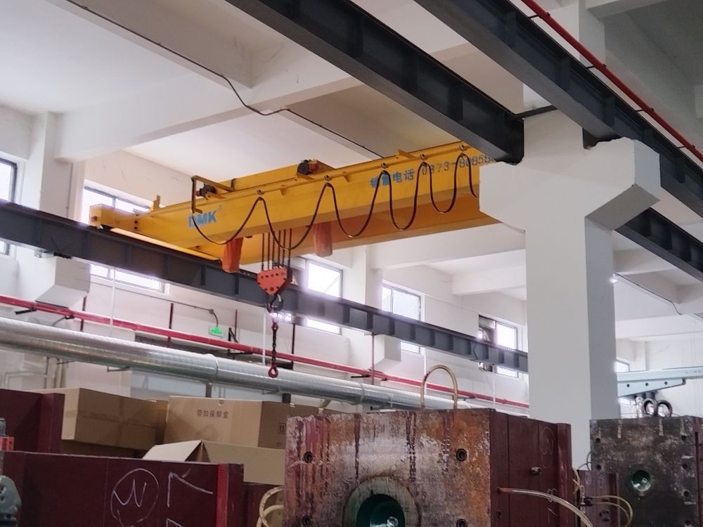 DMK電動(dòng)葫蘆雙梁橋式起重機(jī)、歐式葫蘆雙行車