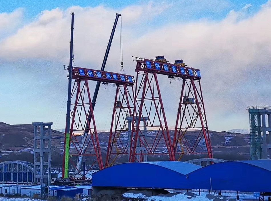 成都龍門吊、提梁機(jī)、MG型電動(dòng)門式起重機(jī)廠家銷售、安裝維修