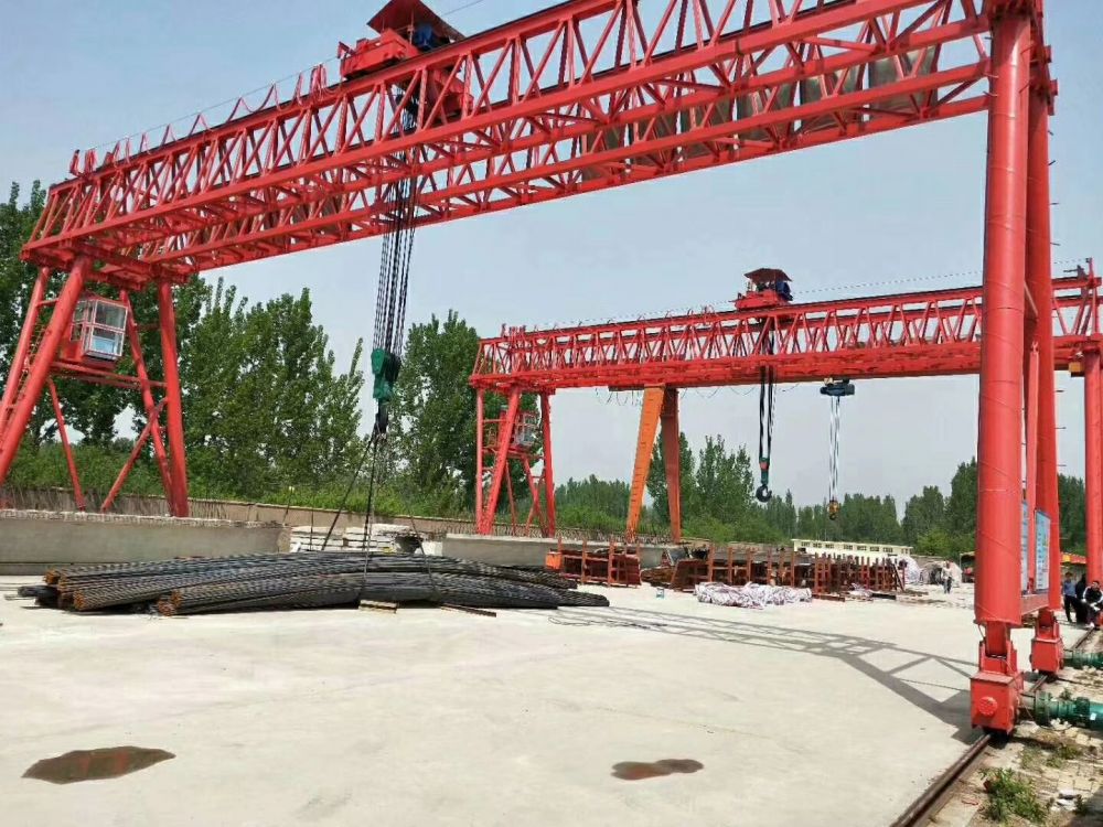 提梁機(jī)、工程龍門吊、路橋門機(jī)、門式起重機(jī)廠家制造、安裝維修