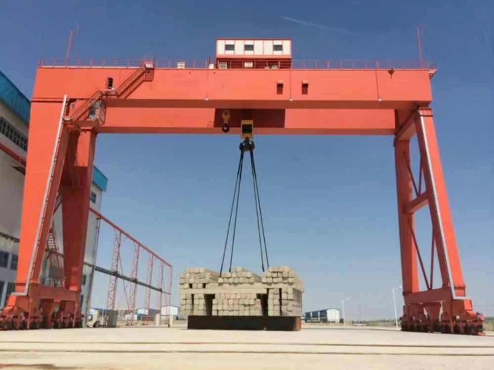 衛(wèi)華起重機(jī)、MG型雙梁門(mén)式起重機(jī)、龍門(mén)吊設(shè)計(jì)制造、安裝維修