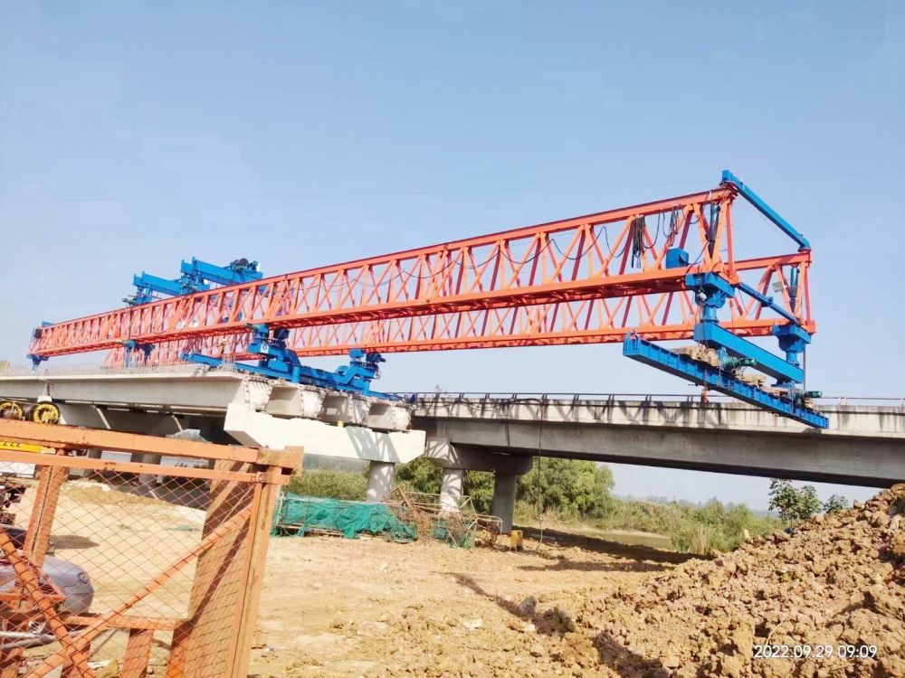 公路架橋機(jī)、鐵路架橋機(jī)、架橋機(jī)廠家生產(chǎn)制造銷售、安裝租賃、維修