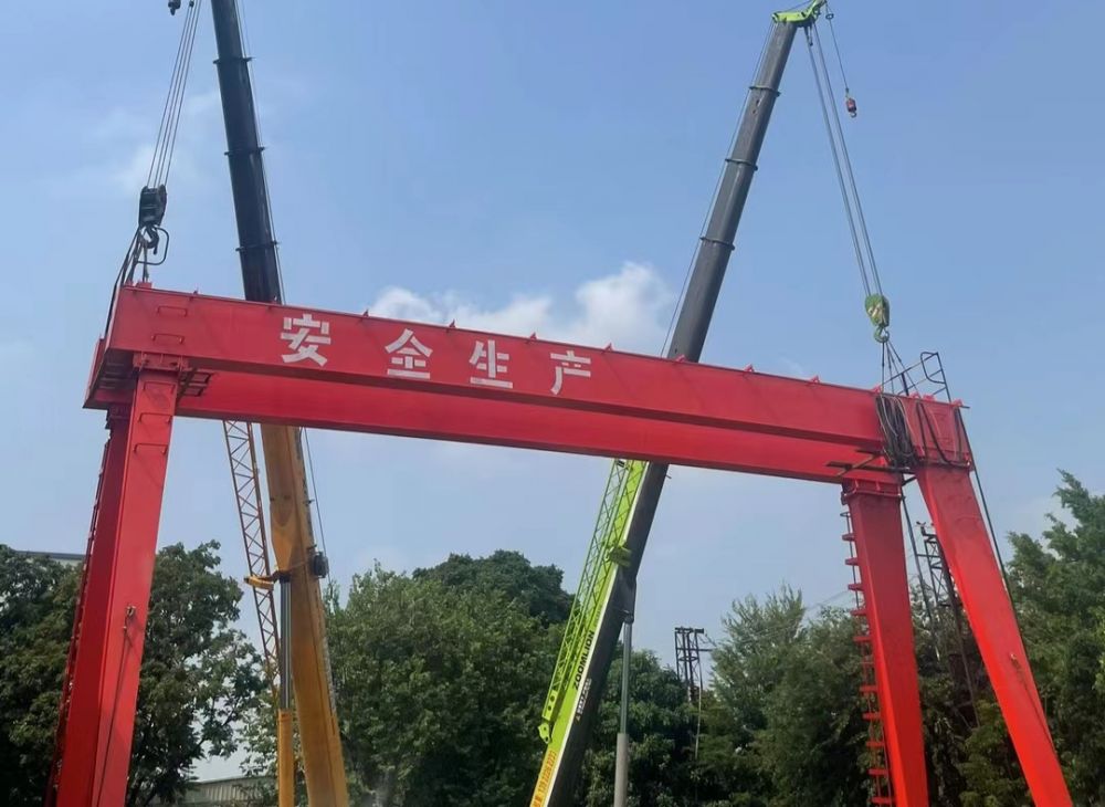 江蘇淮安龍門(mén)吊、ME/MG型電動(dòng)雙梁門(mén)式起重機(jī)