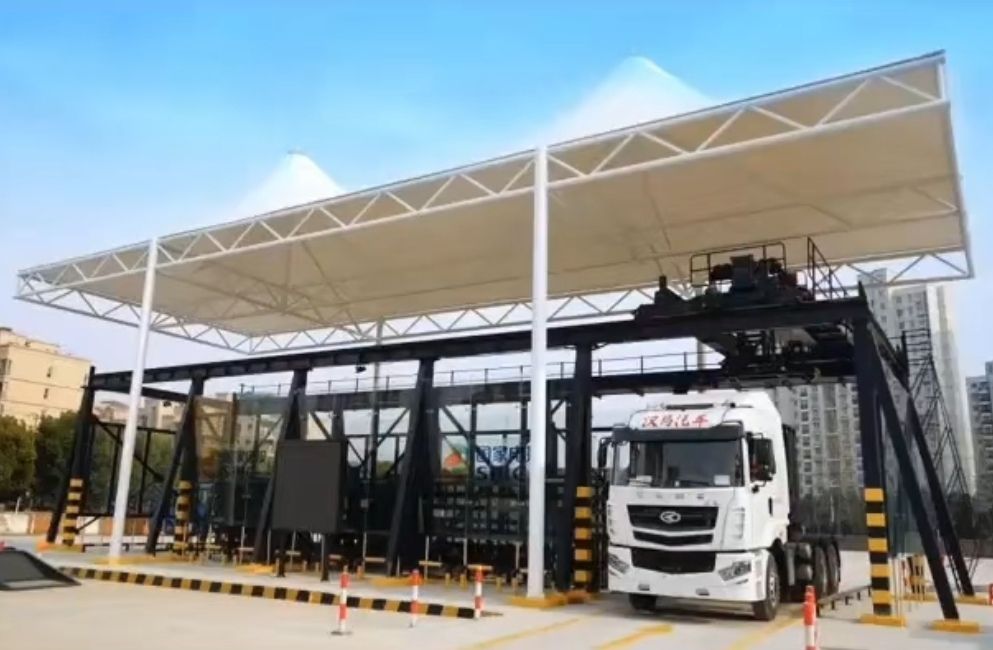 新能源換電起重機(jī)、重卡換電起重機(jī)、換電天車、吊機(jī)