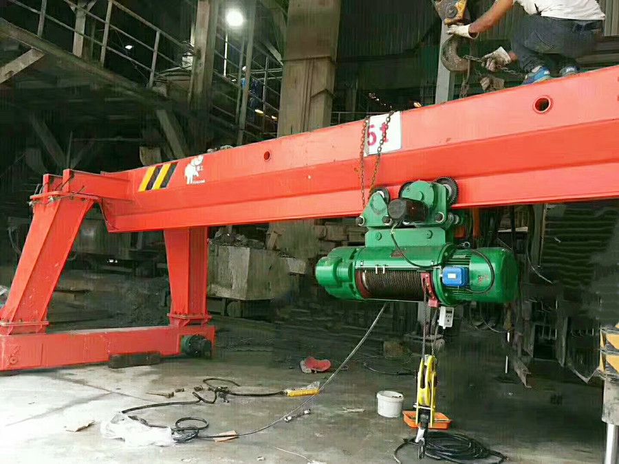 江西上饒龍門吊、行業(yè)專用起重機(jī)、MH型電動單梁門式起重機(jī)