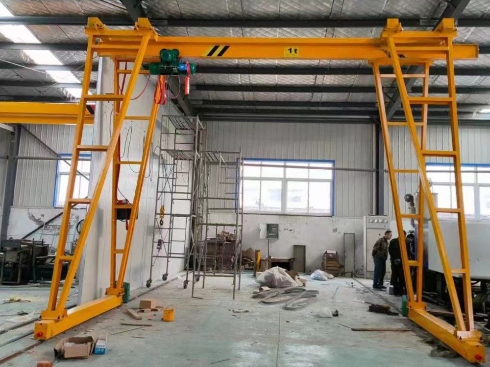 龍門吊廠家生產，手推型/電動型小型門式起重機制造安裝調試