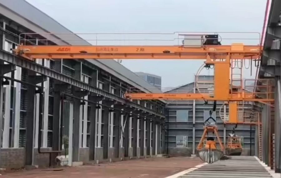 阿爾法起重機(jī)、酒廠專用抓斗橋式起重機(jī)