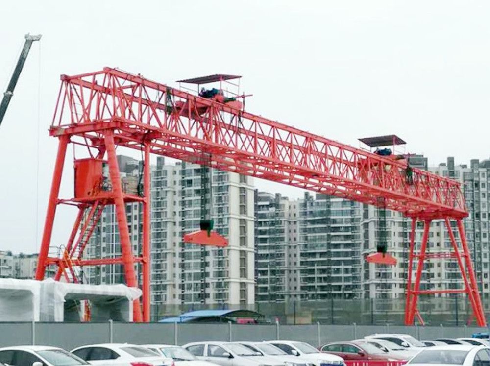 龍門吊生產(chǎn)廠家、電動(dòng)雙梁門式起重機(jī)設(shè)計(jì)制造、安裝調(diào)試、維修維保