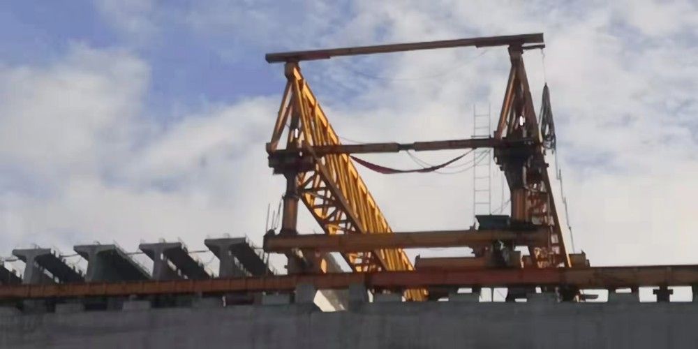 架橋機(jī)租賃、公路鐵路高鐵架橋機(jī)租賃出租、搬遷運(yùn)輸安裝