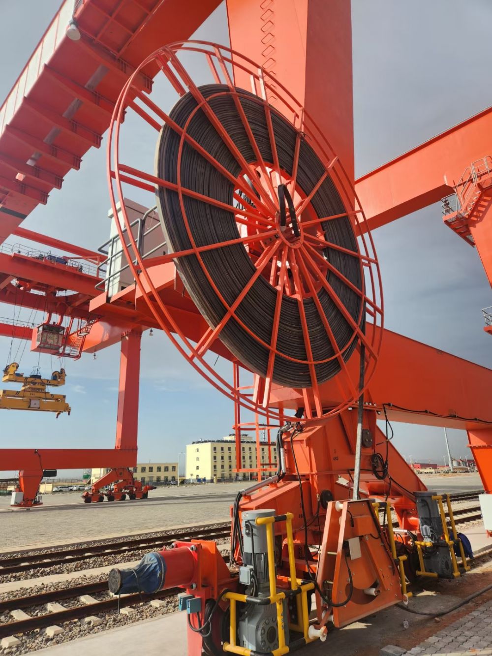 龍門吊、港機、門式起重機電纜卷筒型號規(guī)格、技術(shù)參數(shù)