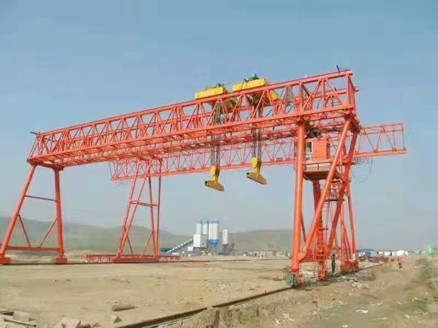 重慶龍門吊、提梁機(jī)、電動(dòng)單雙梁門式起重機(jī)廠家銷售服務(wù)
