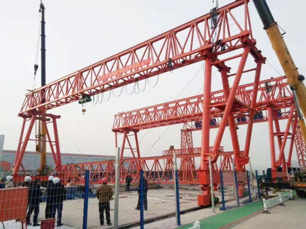 揭陽(yáng)雙梁門式起重機(jī)、龍門吊、提梁機(jī)、路橋門機(jī)廠家、型號(hào)、價(jià)格