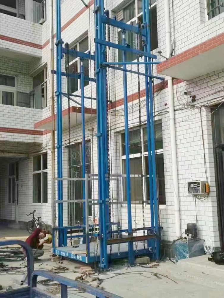 陜西升降機(jī)、液壓鏈條導(dǎo)軌式升降機(jī)、升降平臺