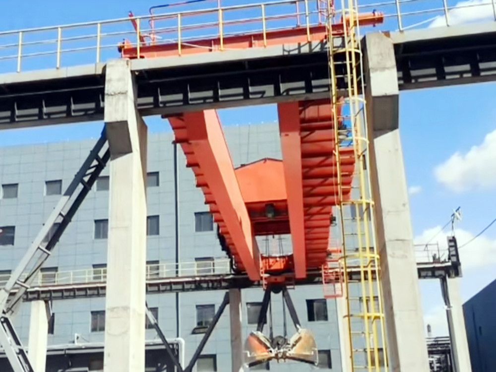 抓斗橋式起重機(jī)、全自動(dòng)抓斗吊機(jī)、天車、行吊安裝改造、維修維保