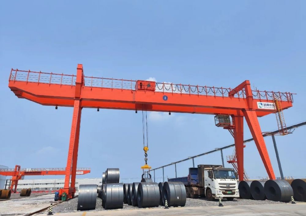 上海龍門吊、MG型雙梁門式起重機(jī)、門機(jī)