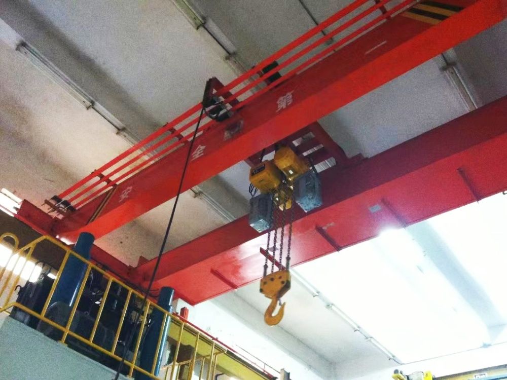 湖南起重機(jī)廠家、LH電動(dòng)葫蘆雙梁橋式起重機(jī)、葫蘆雙行車