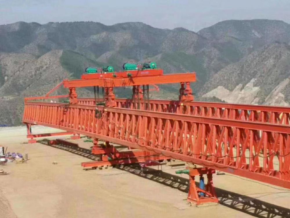 架橋機生產(chǎn)廠家、公路鐵路架橋機、高鐵架橋機生產(chǎn)制造、租賃出租