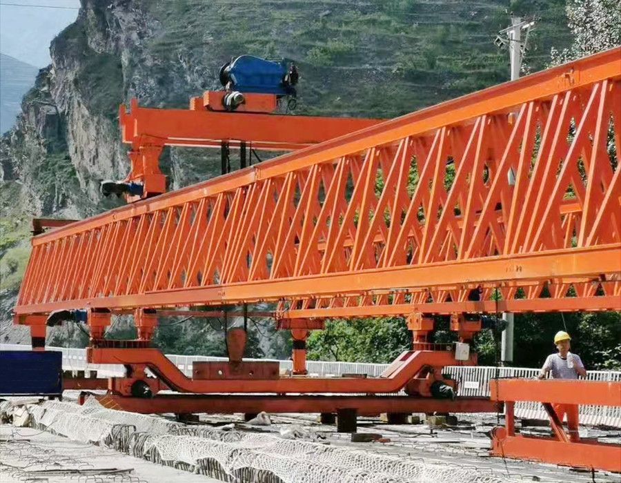 安徽工程起重機(jī)械、架橋機(jī)、制梁場龍門吊