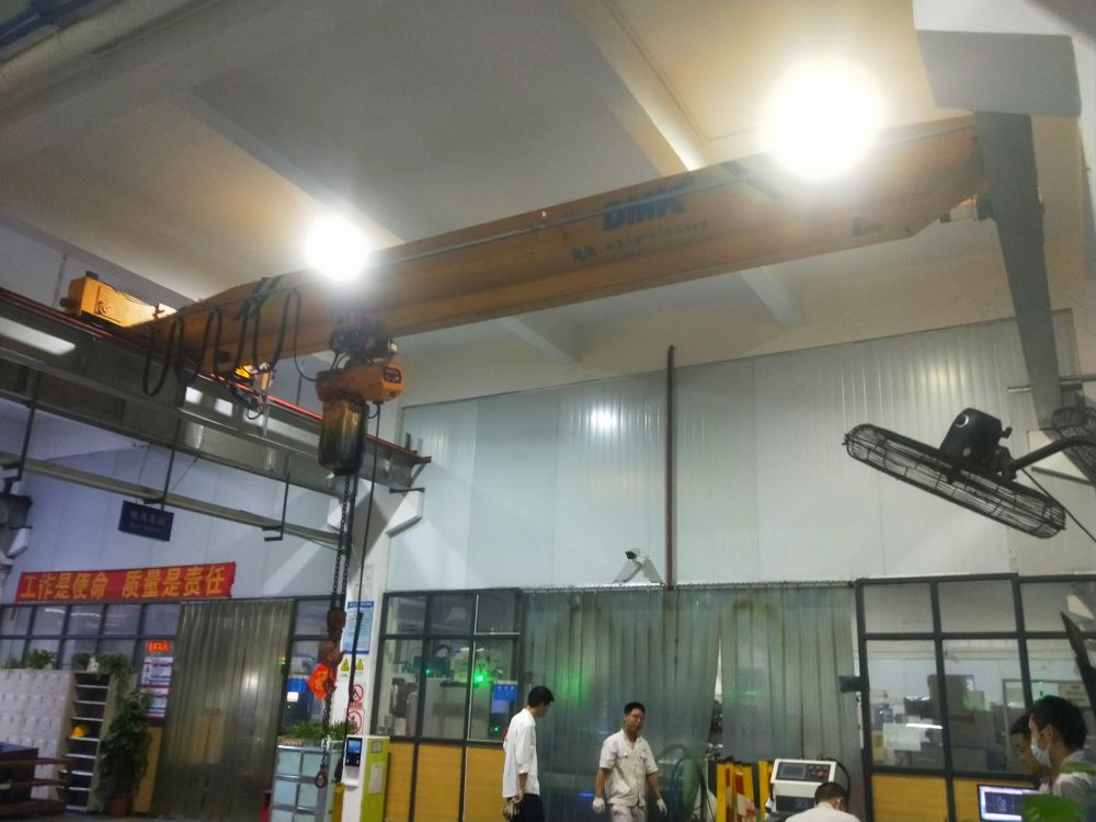 LDA型電動單梁起重機(jī)、單梁起重機(jī)產(chǎn)品優(yōu)點、價格