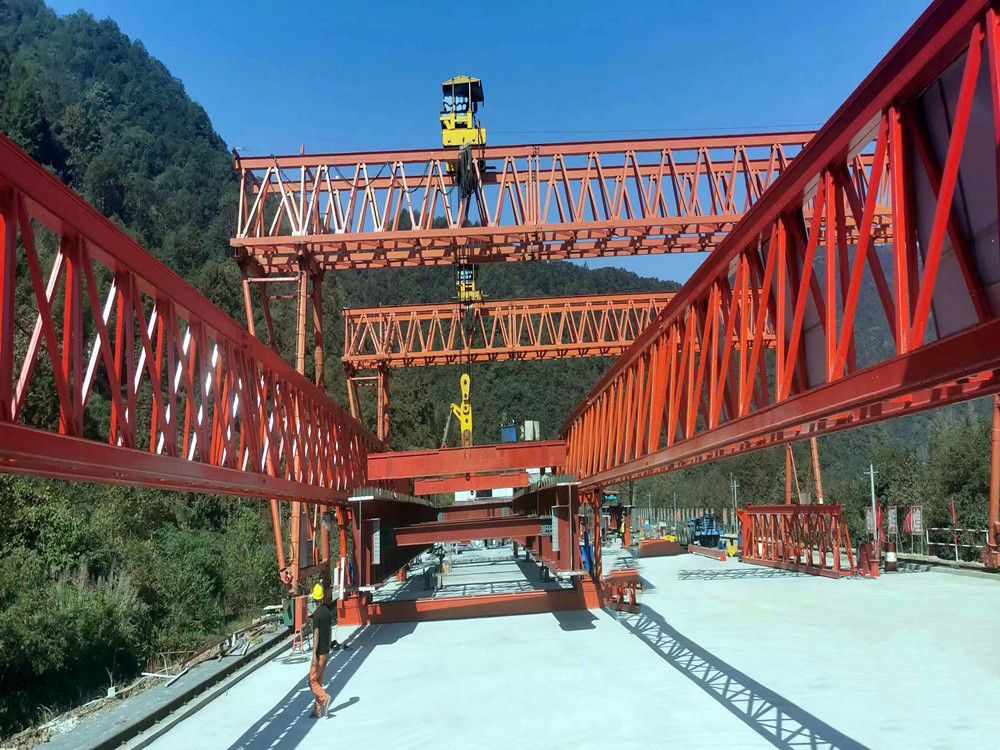 架橋機(jī)生產(chǎn)廠家、型號(hào)規(guī)格、技術(shù)參數(shù)、安裝維修、租賃回收、價(jià)格報(bào)價(jià)