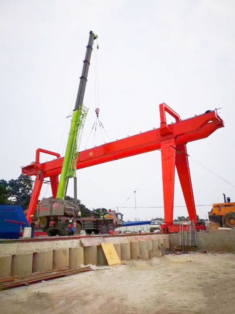 滄州龍門吊、A型電動(dòng)雙梁門式起重機(jī)廠家銷售、安裝維修