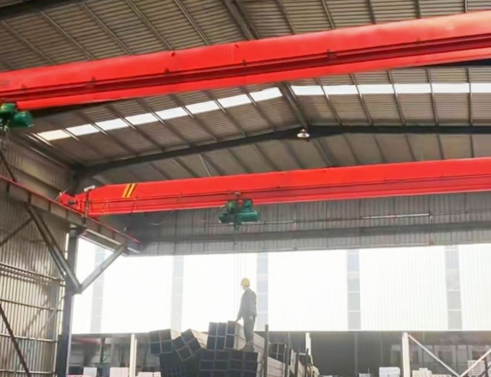 LD型電動(dòng)單梁起重機(jī)、單梁吊機(jī)、天車生產(chǎn)廠家、價(jià)格報(bào)價(jià)