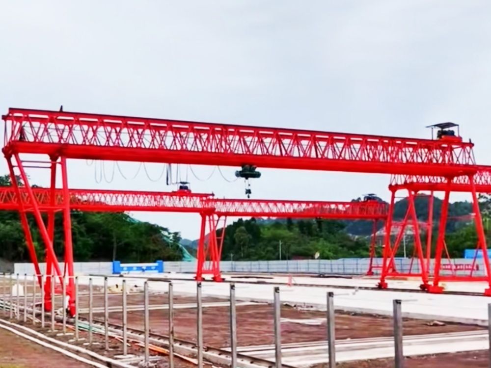 福建廈門(mén)起重機(jī)廠家提供提梁機(jī)、工程門(mén)式起重機(jī)制造、租賃、回收