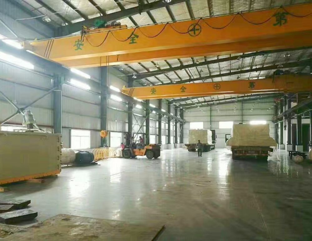 起重機廠家、起重機產(chǎn)地貨源、LH型電動雙梁橋式起重機