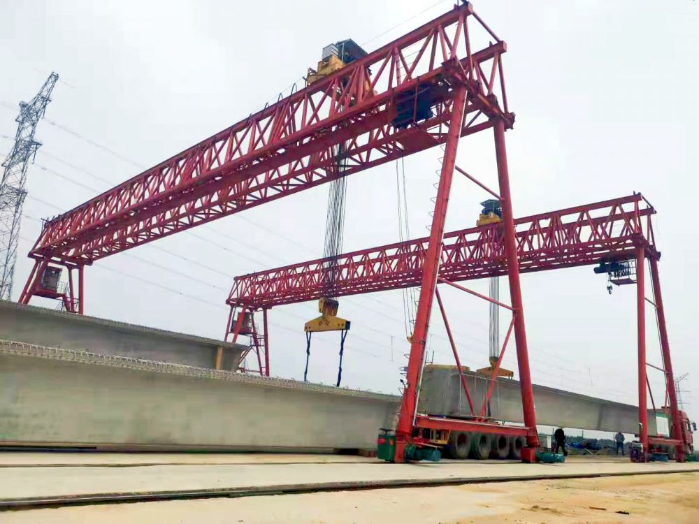 提梁機(jī)、提梁門式起重機(jī)、工程龍門吊、路橋門機(jī)廠家銷售、安裝維修