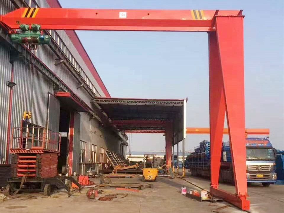遼寧龍門吊、撫順門式起重機、MHB型半腿門式起重機型號規(guī)格