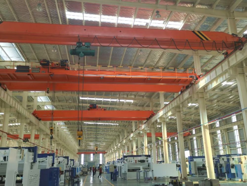 電動(dòng)單雙梁橋式起重機(jī)、吊機(jī)、天車、行吊廠家報(bào)價(jià)