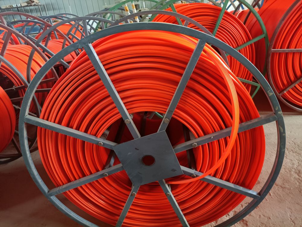 無接縫滑觸線、河南寶鼎滑導(dǎo)電器有限公司