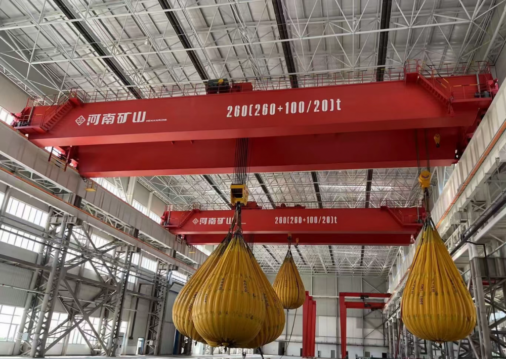 陜西行車廠家報(bào)價(jià)、QD型電動(dòng)雙梁橋式起重機(jī)