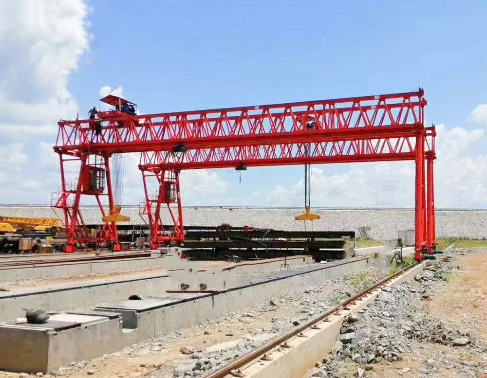 鄭州起重機(jī)、龍門吊、MG型桁架門式起重機(jī)廠家銷售