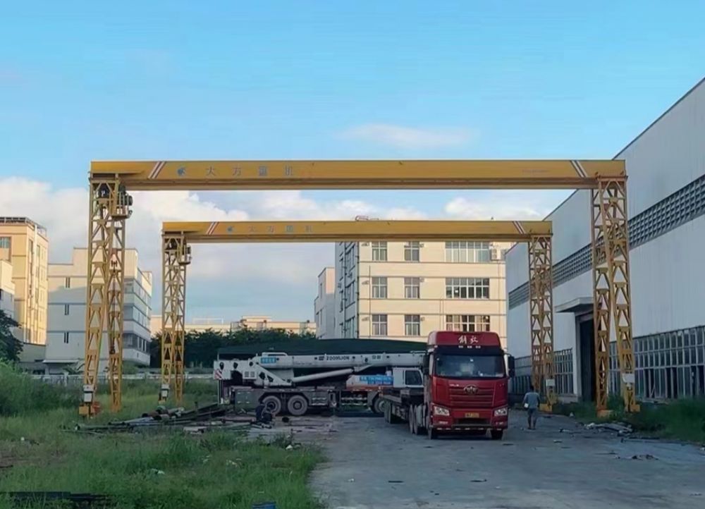 長(zhǎng)春龍門吊廠家價(jià)格、MH型電動(dòng)葫蘆門式起重機(jī)